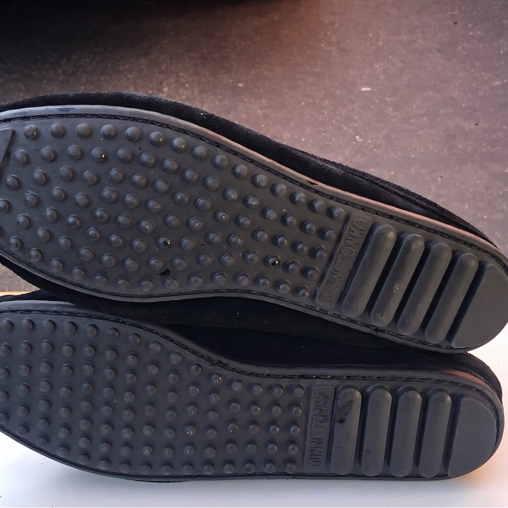 Minnetonka 430S Women’s Black Suede Leather Studs Mules Dlip on Shoes Size 10 - Picture 12 of 12